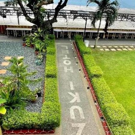Suzuki Beach Hotel Olongapo City Exteriör bild