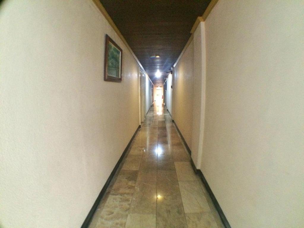 Suzuki Beach Hotel Olongapo City Exteriör bild