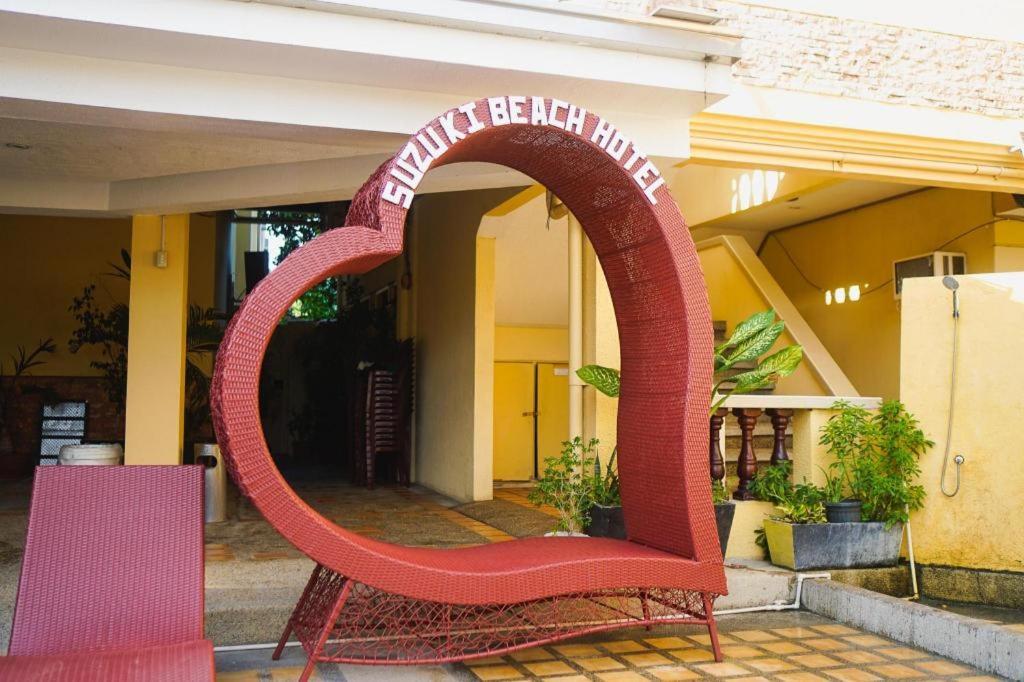 Suzuki Beach Hotel Olongapo City Exteriör bild