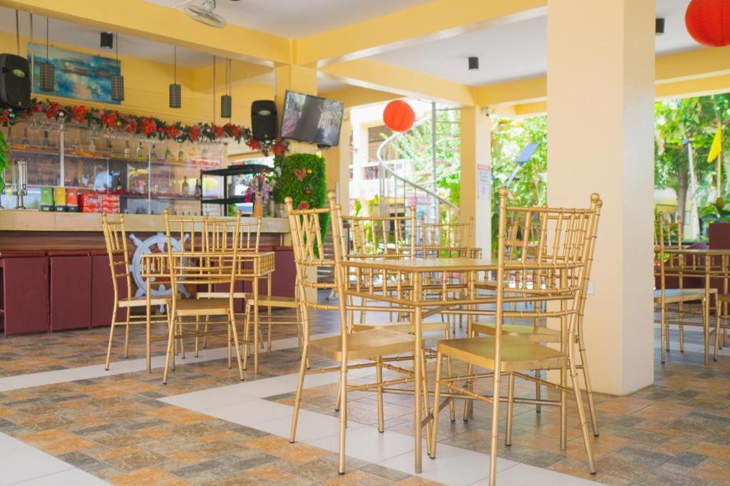 Suzuki Beach Hotel Olongapo City Exteriör bild